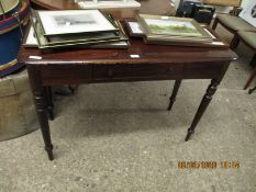 MAHOGANY SINGLE DRAWER SIDE TABLE ON TURNED LEGS