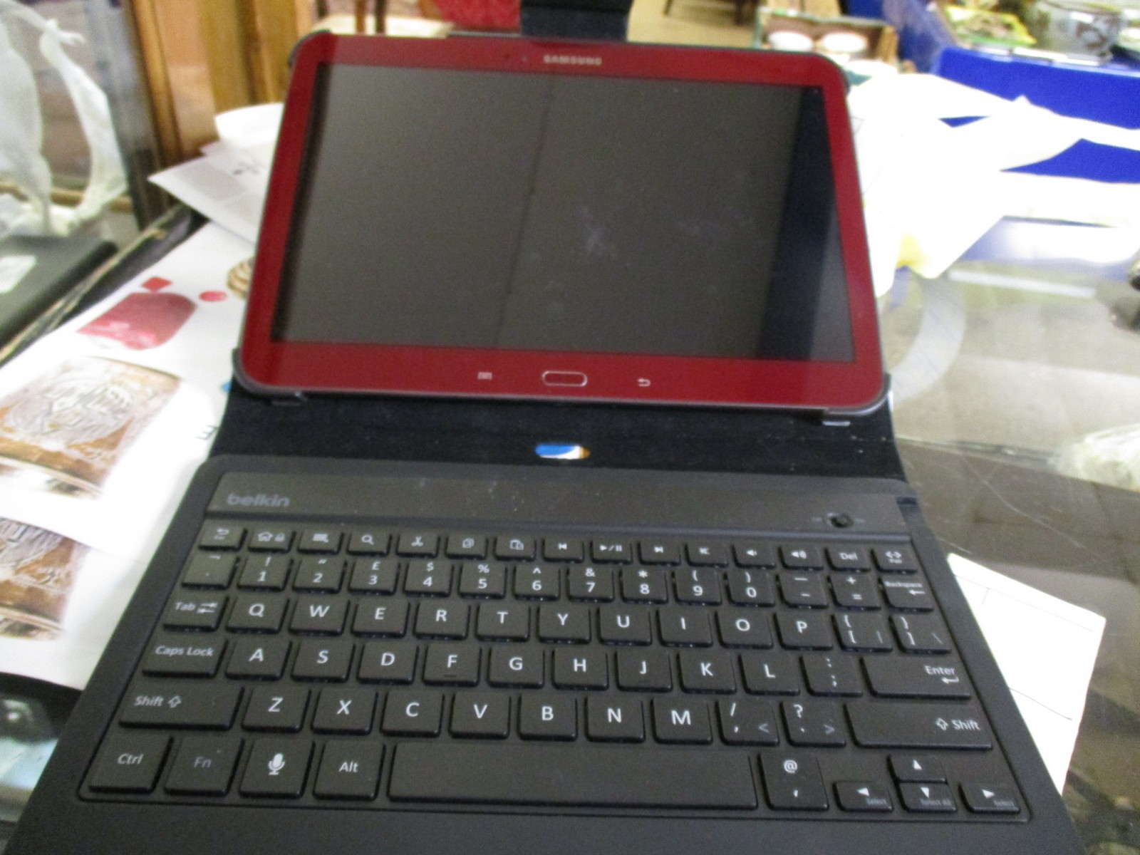 SAMSUNG TABLET AND KEYBOARD