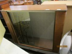 TEAK 1970S GLASS SLIDE FRONTED CABINET WITH ADJUSTABLE SHELF AND PAINTED DOORS