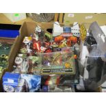 BOX CONTAINING MIXED BOXED MODERN STAR WARS FIGURES ETC