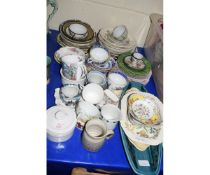 COLLECTION OF VARIOUS MINTON AND LATER CERAMICS INCLUDING CUPS AND SAUCERS ETC