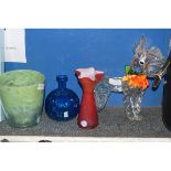 THREE ITEMS OF VARIOUS SWEDISH/MDINA/MURANO GLASS TOGETHER WITH A FURTHER MURANO GLASS DOG