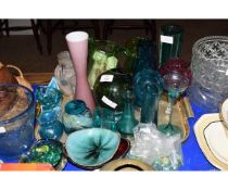 TRAY OF VARIOUS HOCK GLASSES, OTHER GLASS WARE INCLUDING VASES, JUGS ETC