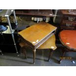 PLYWOOD FORMED SQUARE SIDE TABLE ON PAD FEET AND A FURTHER WALNUT TABLE (2)