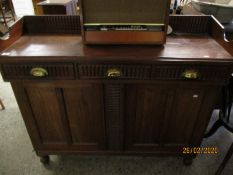 MAHOGANY TRAY TOP THREE DRAWER LARGE WASH STAND WITH CUPBOARD BELOW