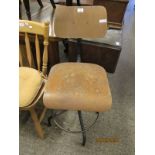 LATE 20TH CENTURY SWIVEL OFFICE CHAIR