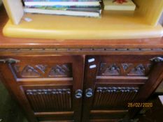 OLD CHARM TYPE TV CABINET WITH TWO LINENFOLD DOORS AND RINGLET HANDLES