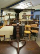 19TH CENTURY MAHOGANY SQUARE TOP PEDESTAL TABLE