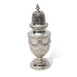 Large ornate Victorian lock top sugar caster, London 1900, Thomas Bradbury & Sons, weight 267g