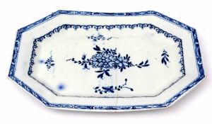 Large 18th century English porcelain platter, probably Lowestoft or Liverpool, decorated with a