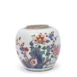 18th century Chinese porcelain ginger jar decorated in famille rose style, 21cm high