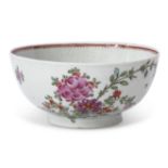 Lowestoft slop bowl circa 1780, with a Thomas Rose design in polychrome enamels, 16cm diam