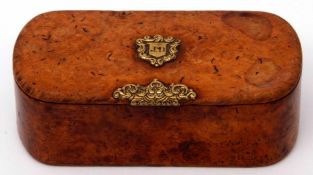 Burr walnut snuff box, circa 1820, unmarked, gold mounted, tested as 9ct gold