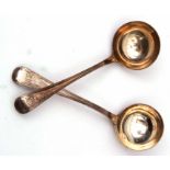 Heavy pair of George III sauce ladles in double-struck reeded Old English pattern, London, 1802 by