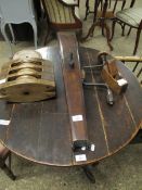 VINTAGE WOODEN SADDLE STRETCHER TOGETHER WITH A FURTHER BOX PLANE, A BRACE, A WOODEN PULLEY ETC