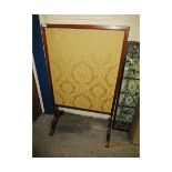 19TH CENTURY MAHOGANY ADJUSTABLE SCREEN