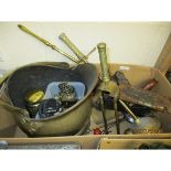 BOX OF VARIOUS BRASS WARE AND METAL WARE