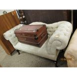 EARLY 20TH CENTURY COTTAGE SOFA