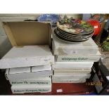 TRAY OF VARIOUS COLLECTORS PLATES