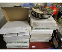 TRAY OF VARIOUS COLLECTORS PLATES