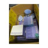 BOX OF VARIOUS WEDGWOOD ITEMS (SOME BOXED)