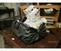 GLADSTONE BAG/DOG ORNAMENT