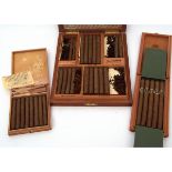 Ruysdael XO five Corona cigars in wooden case, Van Renssen 100 cigars in case and Justus van