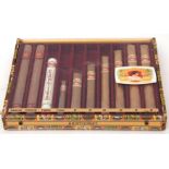 Questa Rey sample showcase containing cigars in various sizes, 27.5cm wide