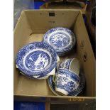 SMALL BOX CONTAINING WILLOW PATTERN PART TEA WARES