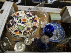 BOX CONTAINING MIXED PLATES, BOWLS, ETC