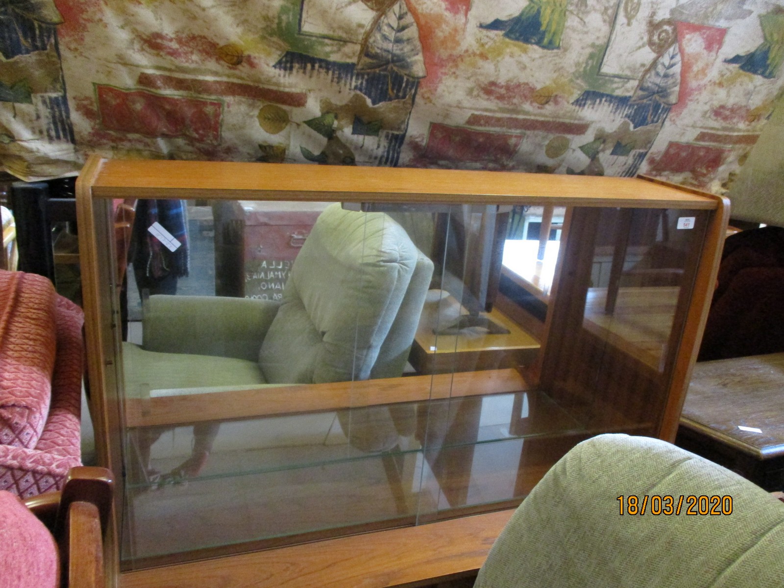 TEAK EFFECT DISPLAY CABINET WITH TWO GLASS SLIDING DOORS OVER TWO PANELLED SLIDING DOORS