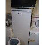 LEC UPRIGHT FRIDGE