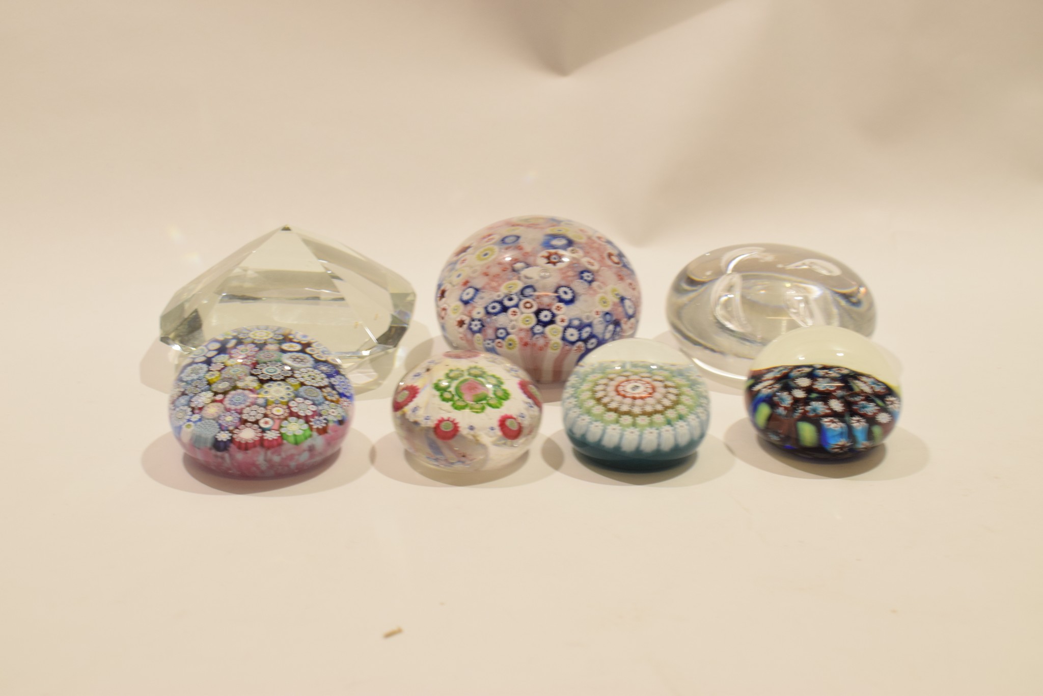 Group of paperweights including Perthshire and others (7) - Image 2 of 3