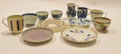 Group of 18th century English porcelain including Worcester tea bowls and saucers, further Worcester