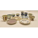 Group of 18th century English porcelain including Worcester tea bowls and saucers, further Worcester