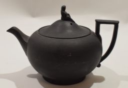 Wedgwood black basalt tea pot, the lid with lady finial