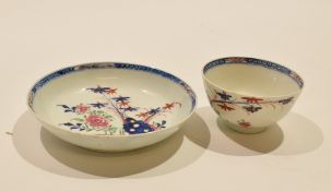 18th century Lowestoft tea bowl and saucer in the Redgrave pattern