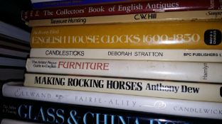 Books: 30 x antique and collecting- large format.