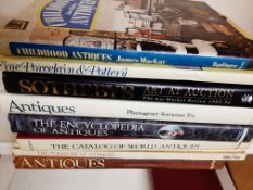 Qty large-format mainly modern titles - Antiques (8 books)