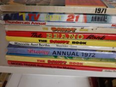 Selection of 14 modern Childrens Annuals