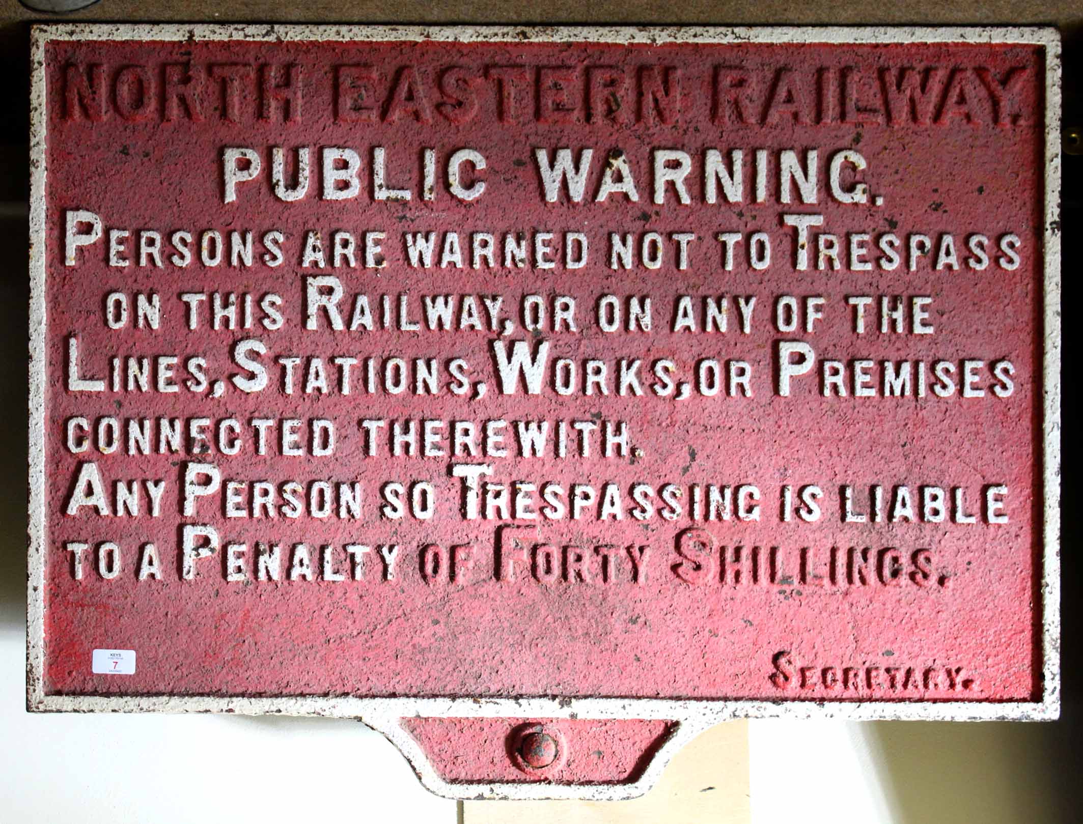 Railway Signage: NER cast iron Trespass Sign 91 x 61cm – Penalty of Forty shillings. Unrestored. - Image 2 of 2