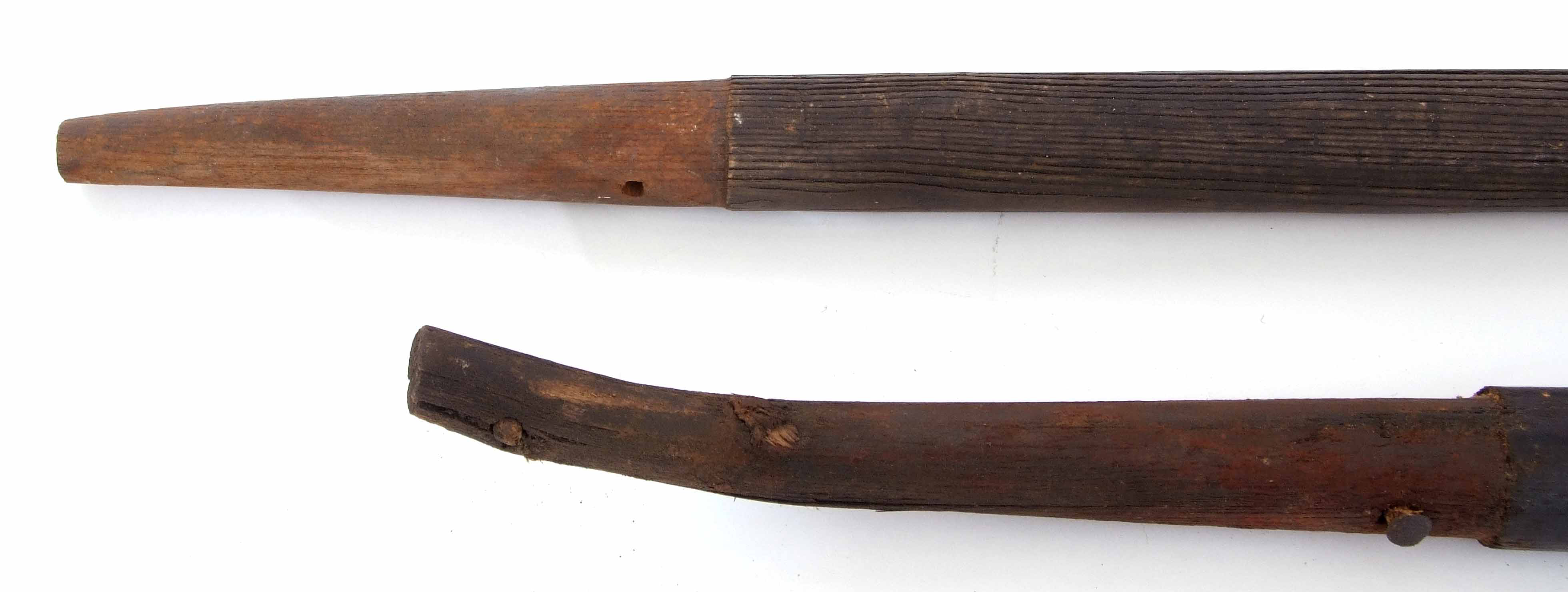 Railway Tools: Two 60 cm wooden shovel handles blackened through use but with no railway markings - Image 5 of 5