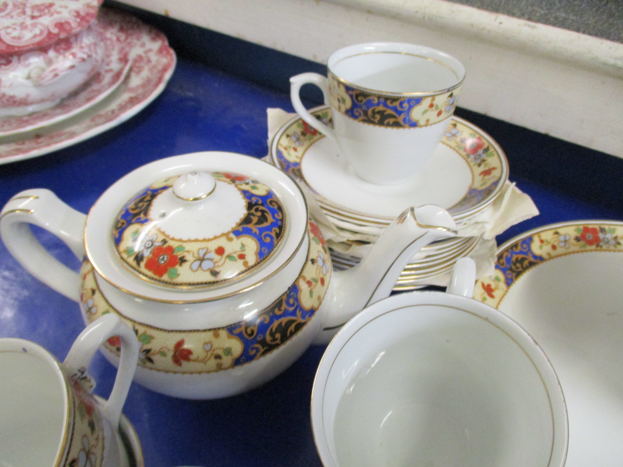 PART SET OF FLORAL AND GILDED TEA WARES - Image 2 of 3