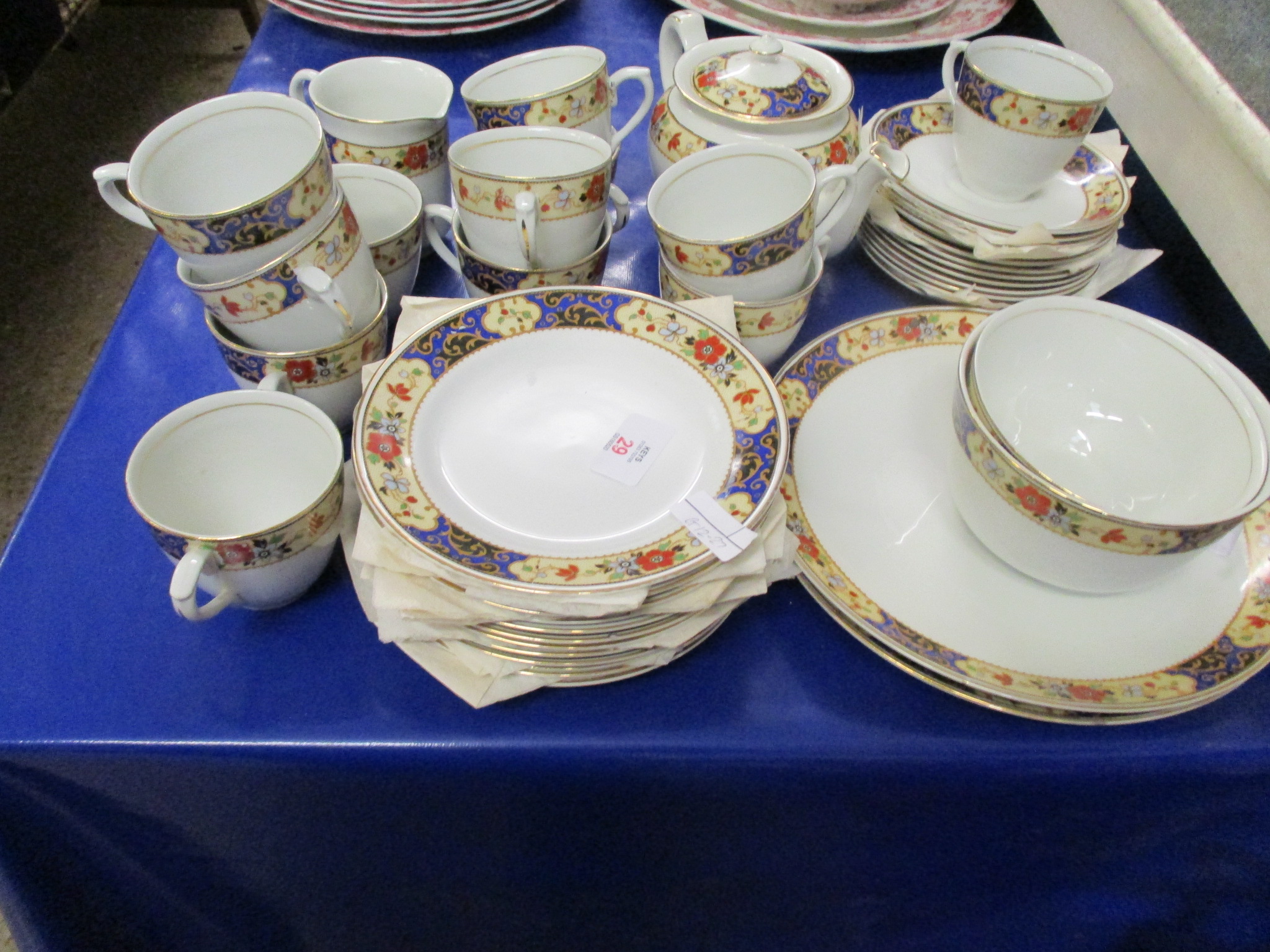 PART SET OF FLORAL AND GILDED TEA WARES