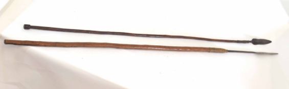 Pair of Zulu throwing spears, length 132cm (2)