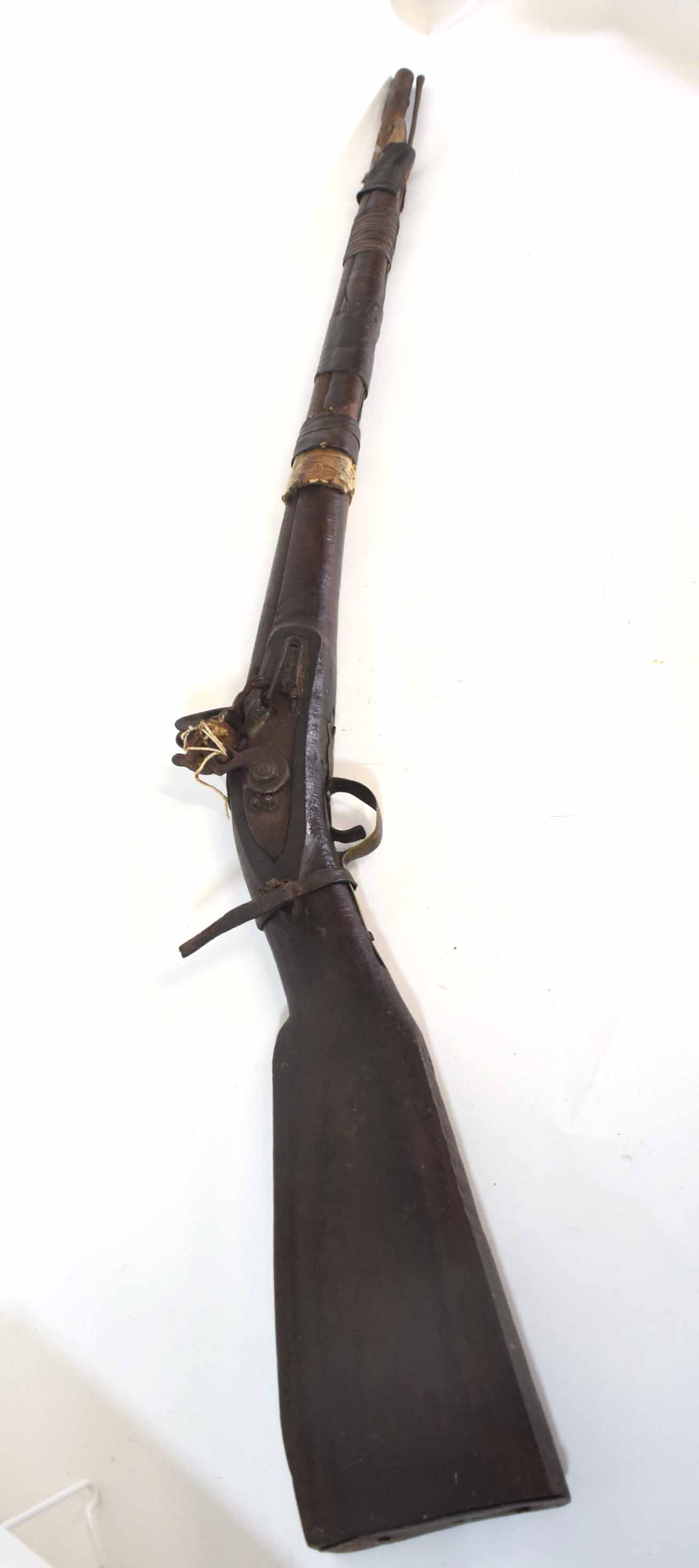 19th century flintlock musket, markings to lock plate illegible, overall length 132cm