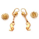 Mixed Lot: pair of stylised drop earrings, stamped 18K Italy, 5.4gms, together with a spiral pair of