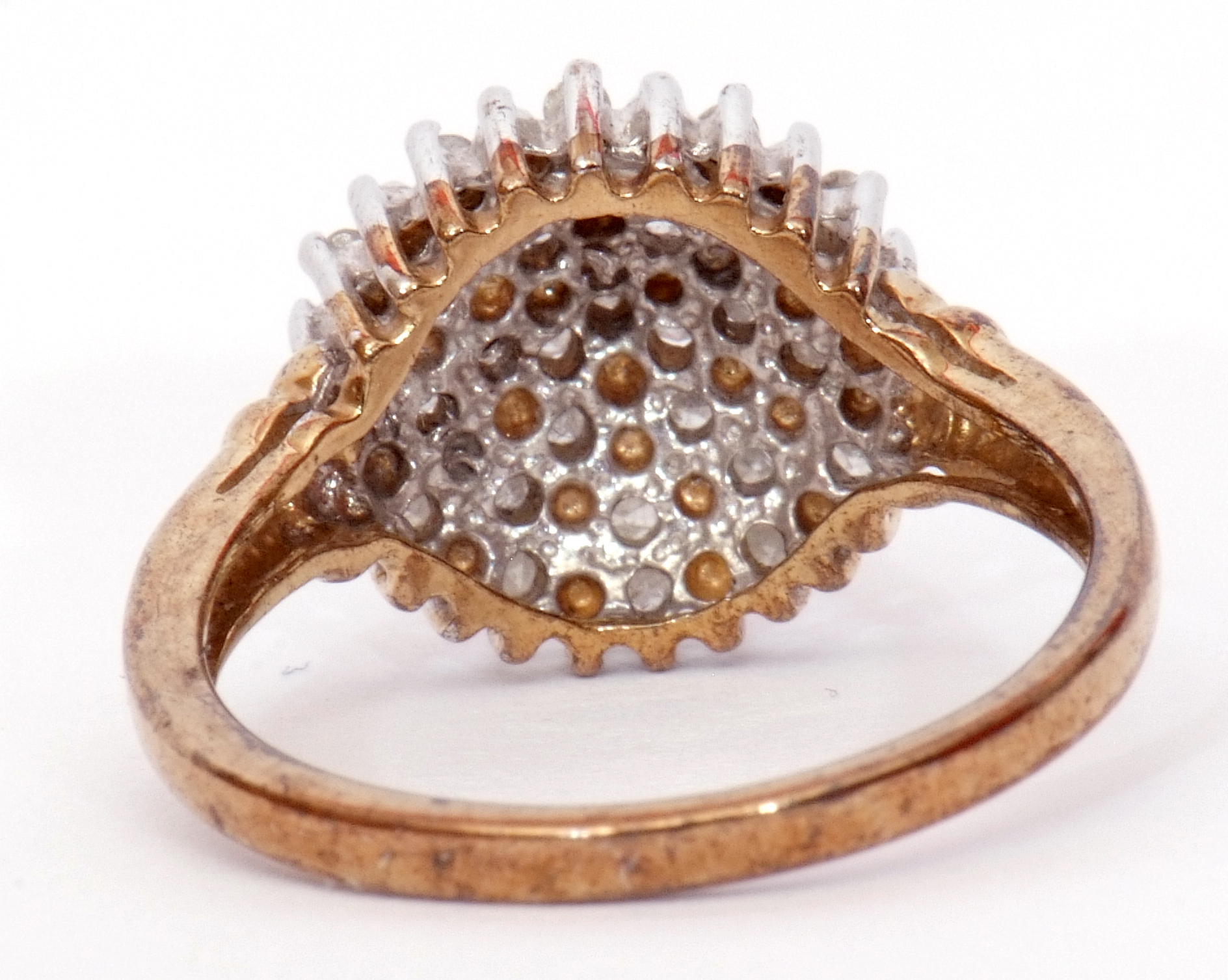 Modern diamond and cluster ring, a circular shaped panel set with small single cut diamonds, total - Image 3 of 8