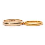 Mixed Lot: 22ct gold wedding ring, Birmingham 1925, 3.1gms, size N/O, together with a 9ct gold