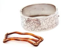 Mixed Lot: late Victorian silver hinged bracelet, part foliate engraved, Birmingham 1894, together